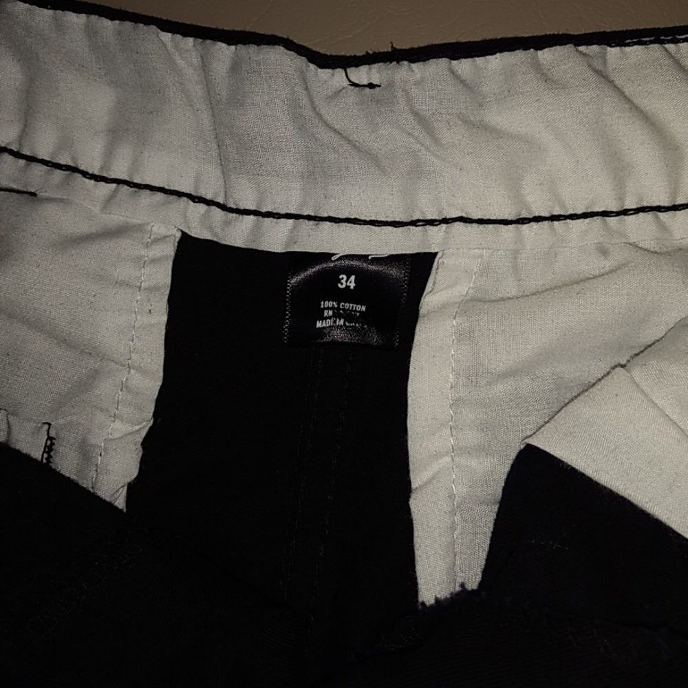 Shorts - Picture 3 of 5